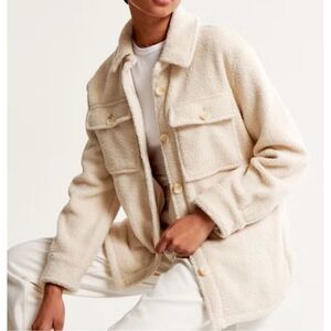 Abercrombie & Fitch Sherpa Jacket Shacket size S Cream Button Front
